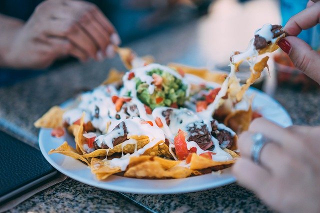 Hoe kan je tortillachips weer krokant maken